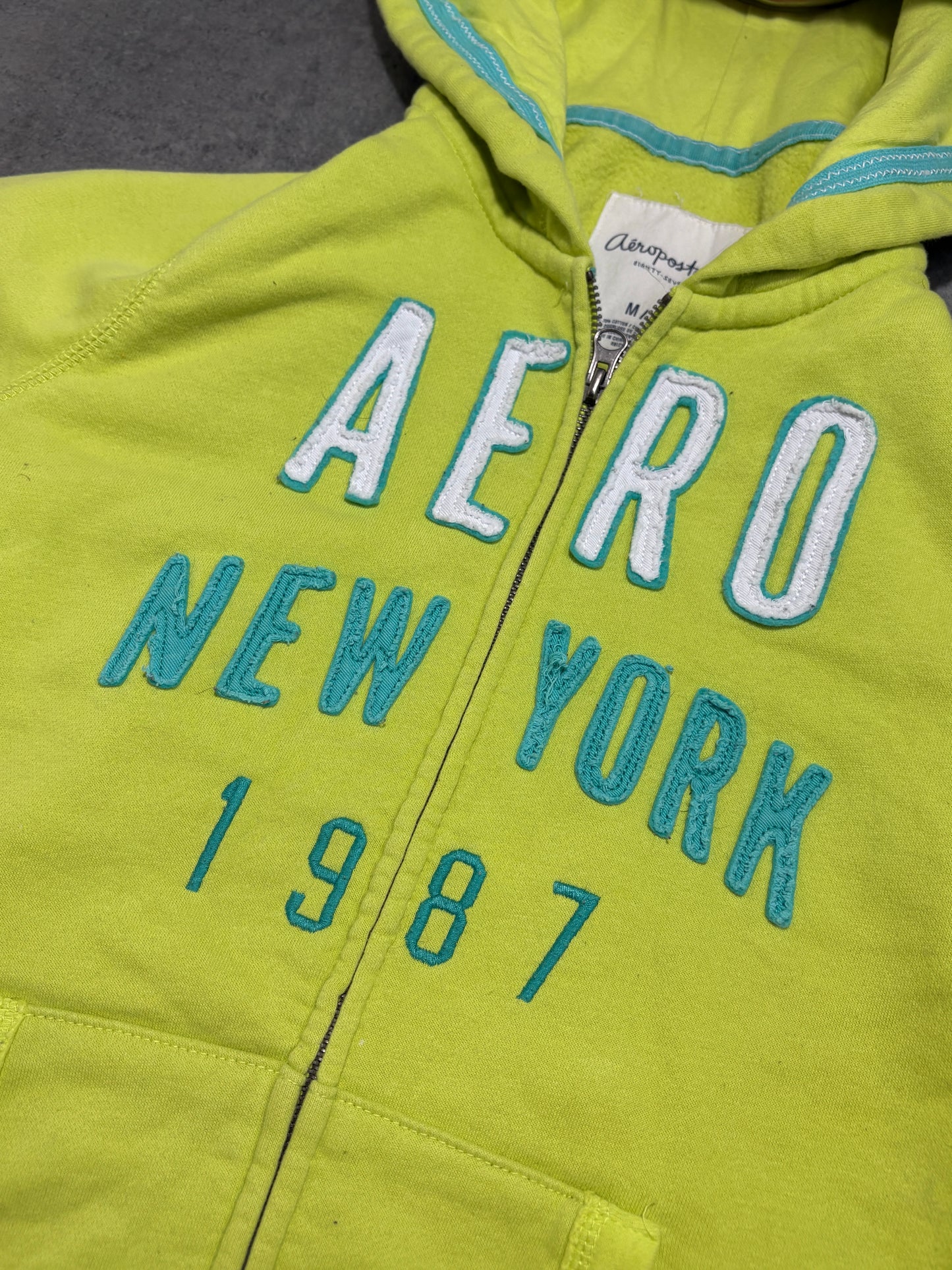 2000s Aeropostale zip up hoodie limone