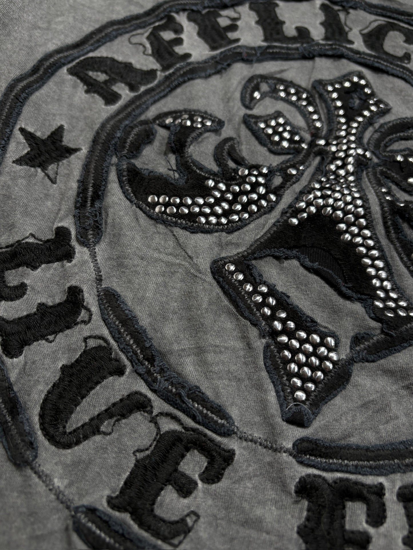 2000s Affliction Y2K Tee V-neck T-shirt