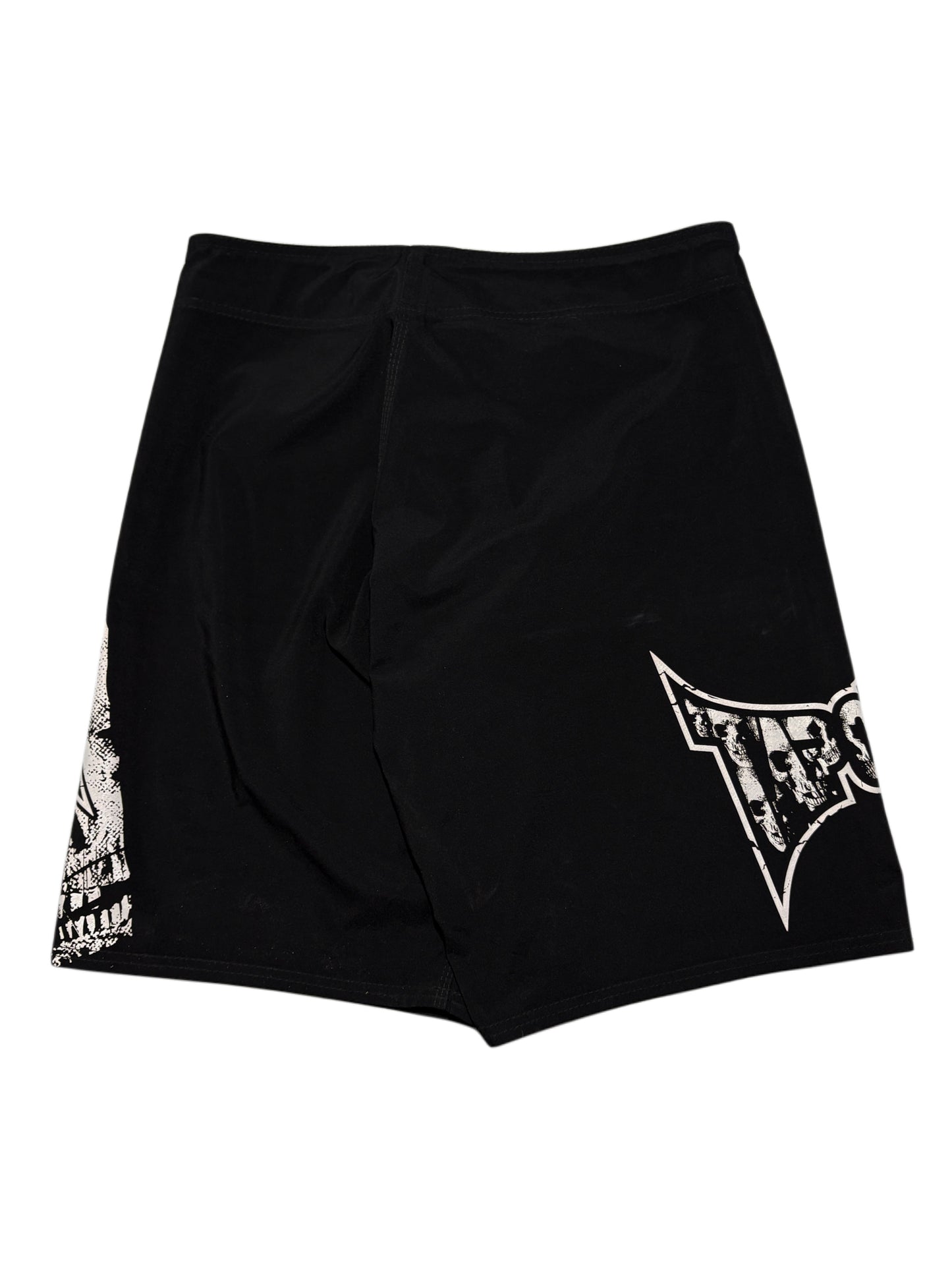 2000s Tapout skull shorts