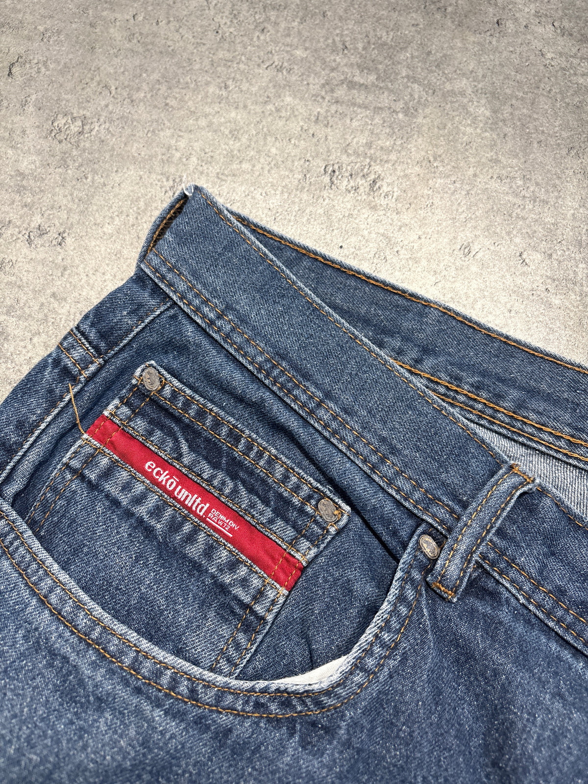 2000s Ecko Unltd. MEGA BAGGY Jeans