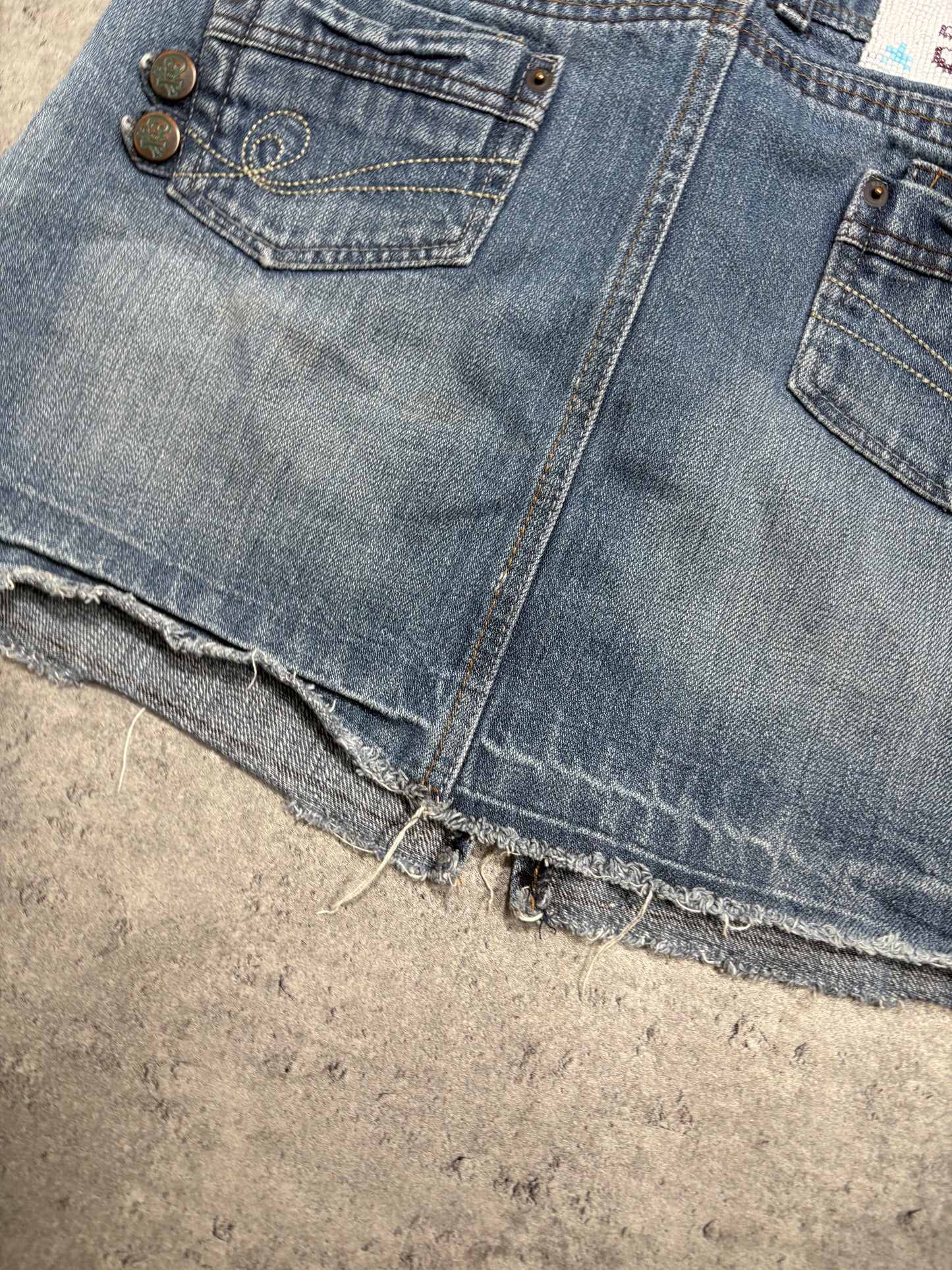 2000s Skull denim mini skirt