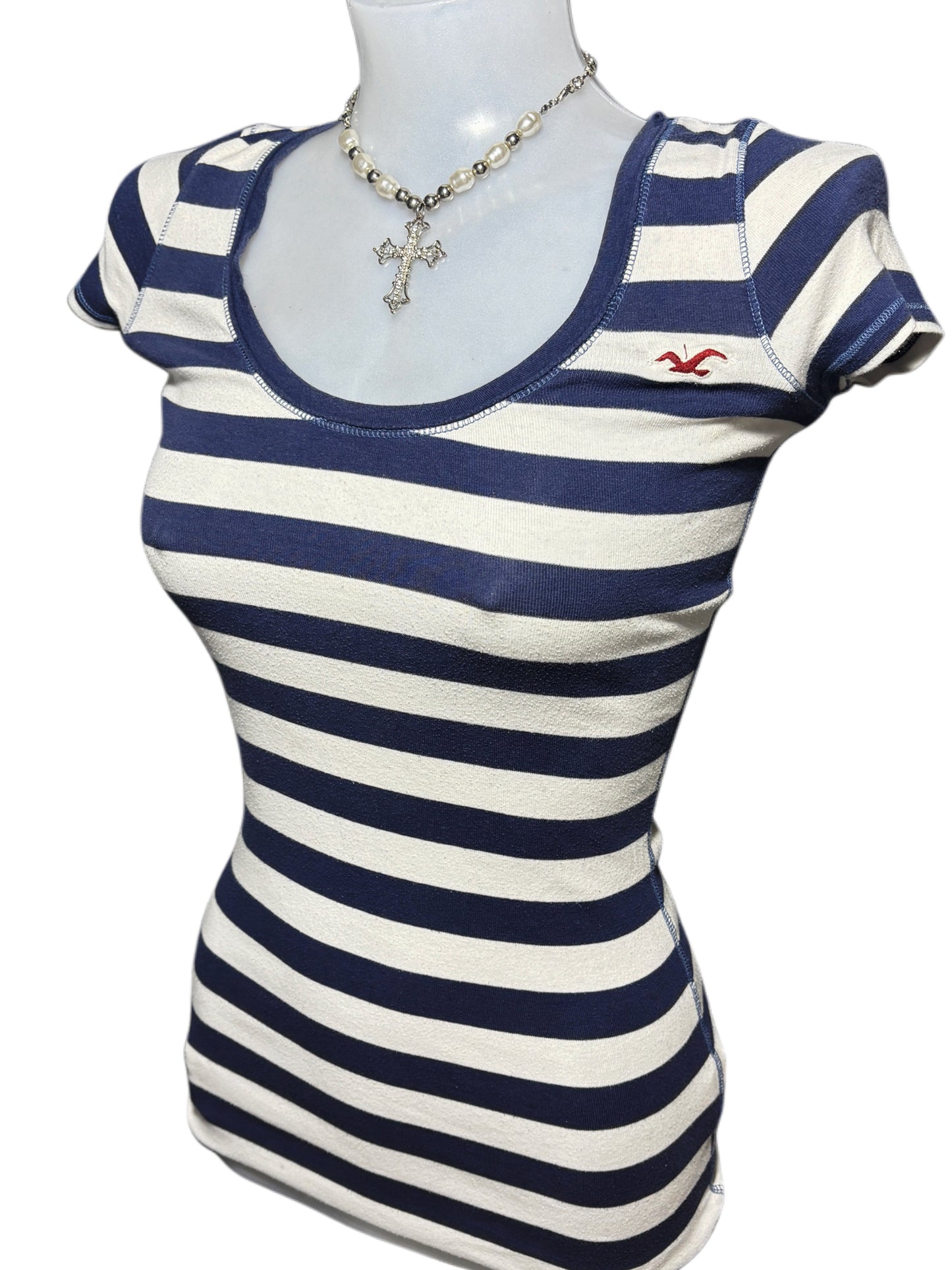 2000s Hollister stripes t-shirt