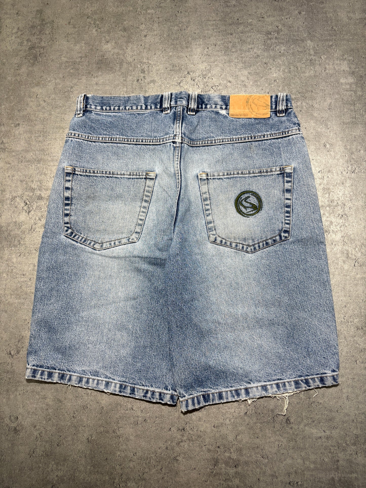 2000s brotherhood skateboarding Jorts