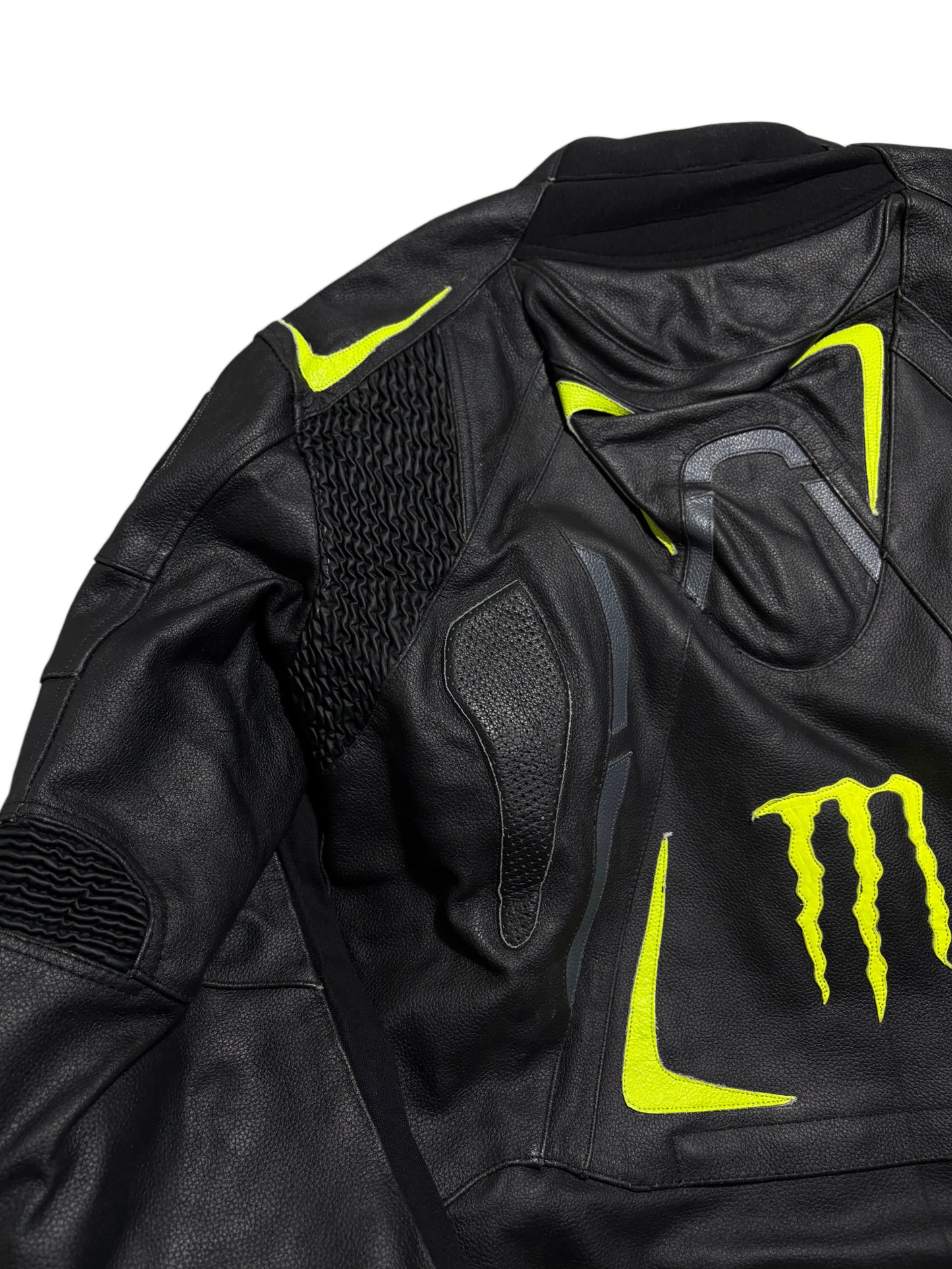 2000s *RARE* MONSTER ENERGY LEATHER BIKER JACKET ☣️
