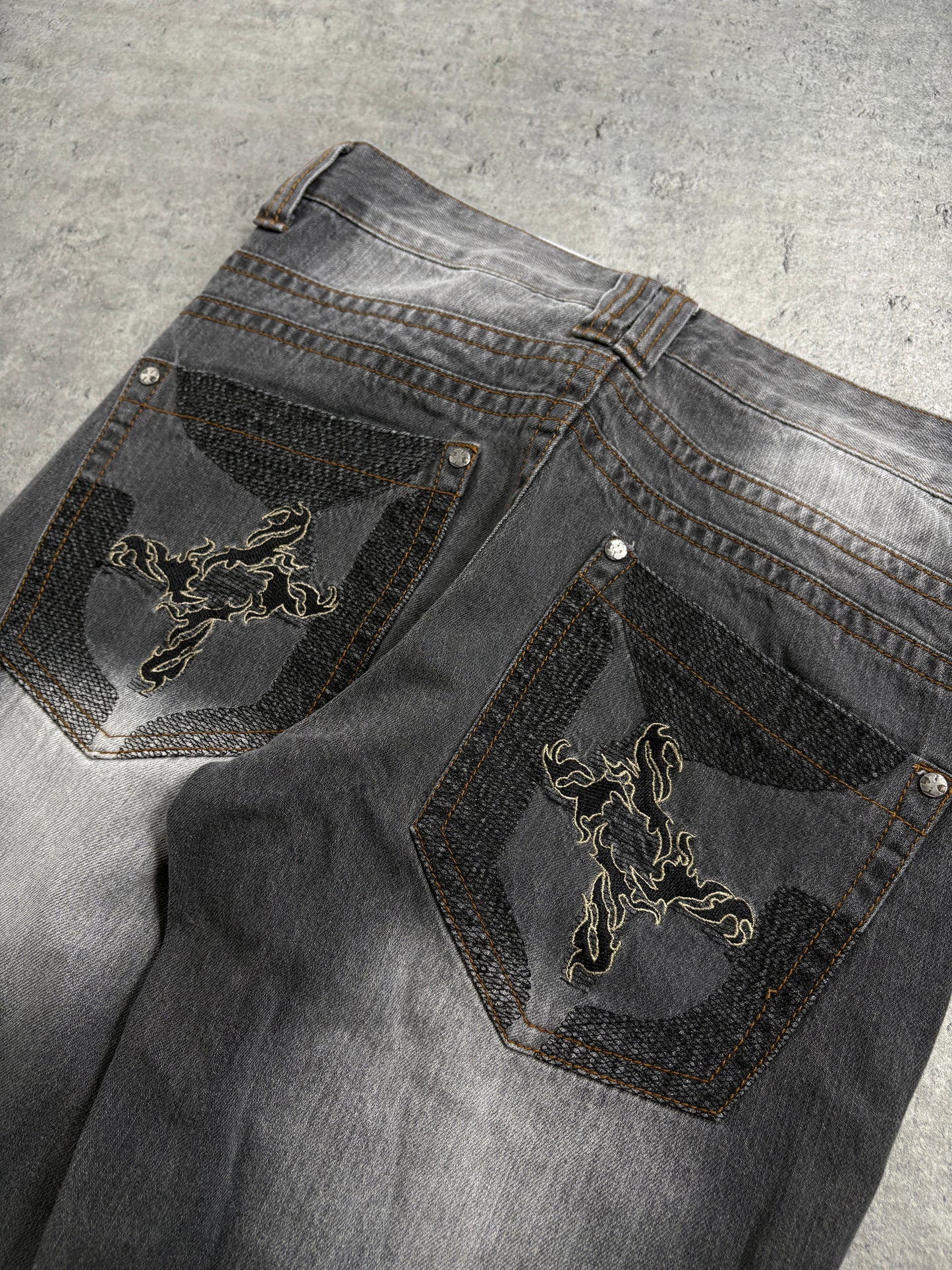 2000s here there rap Grey washed Jeans