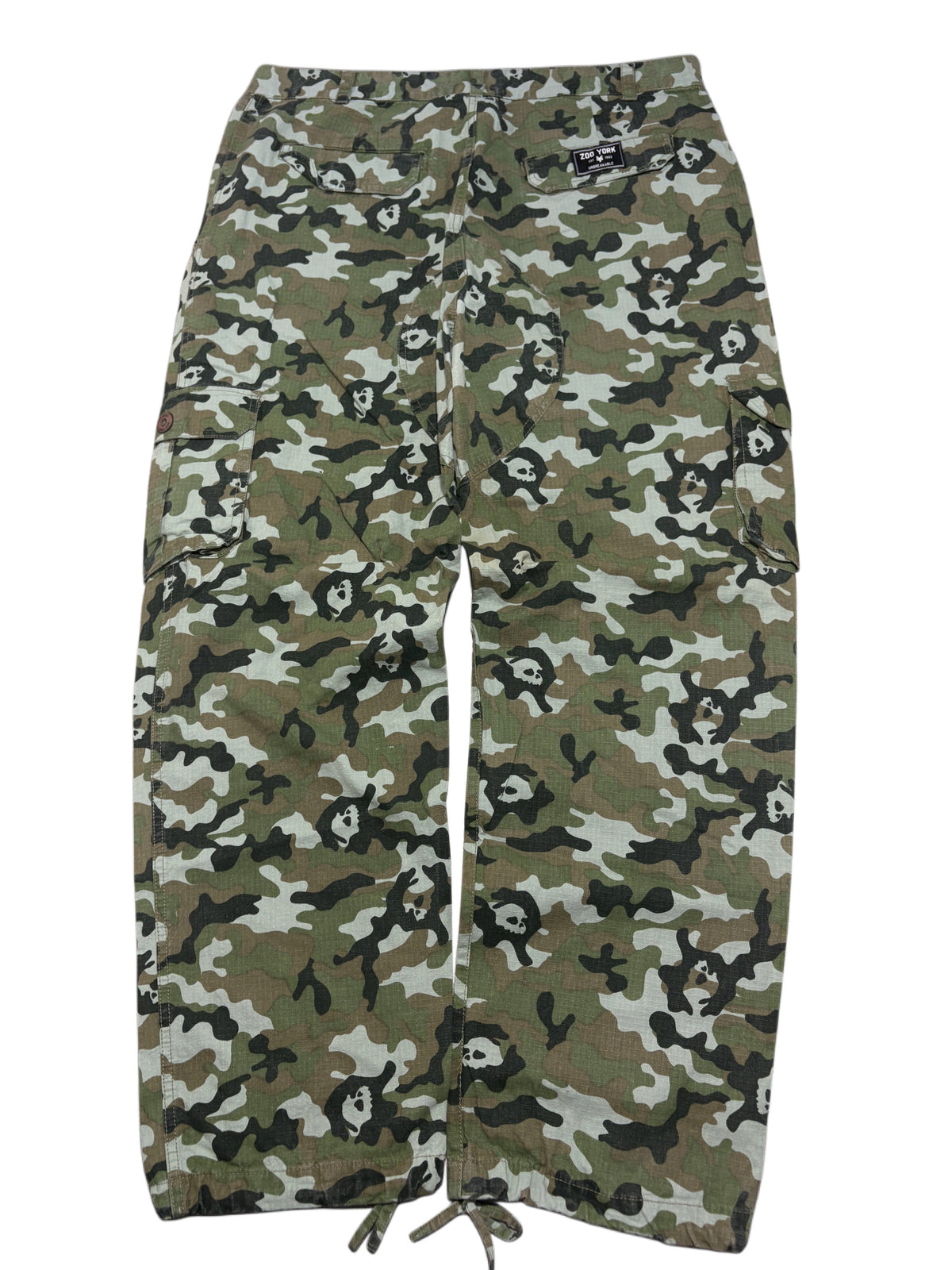 2000s ZooYork Skulls Camo Pants