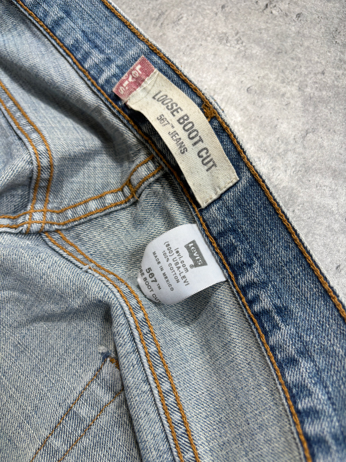 2000s Levi’s 567 ”LOOSE BOOT CUT” Jeans