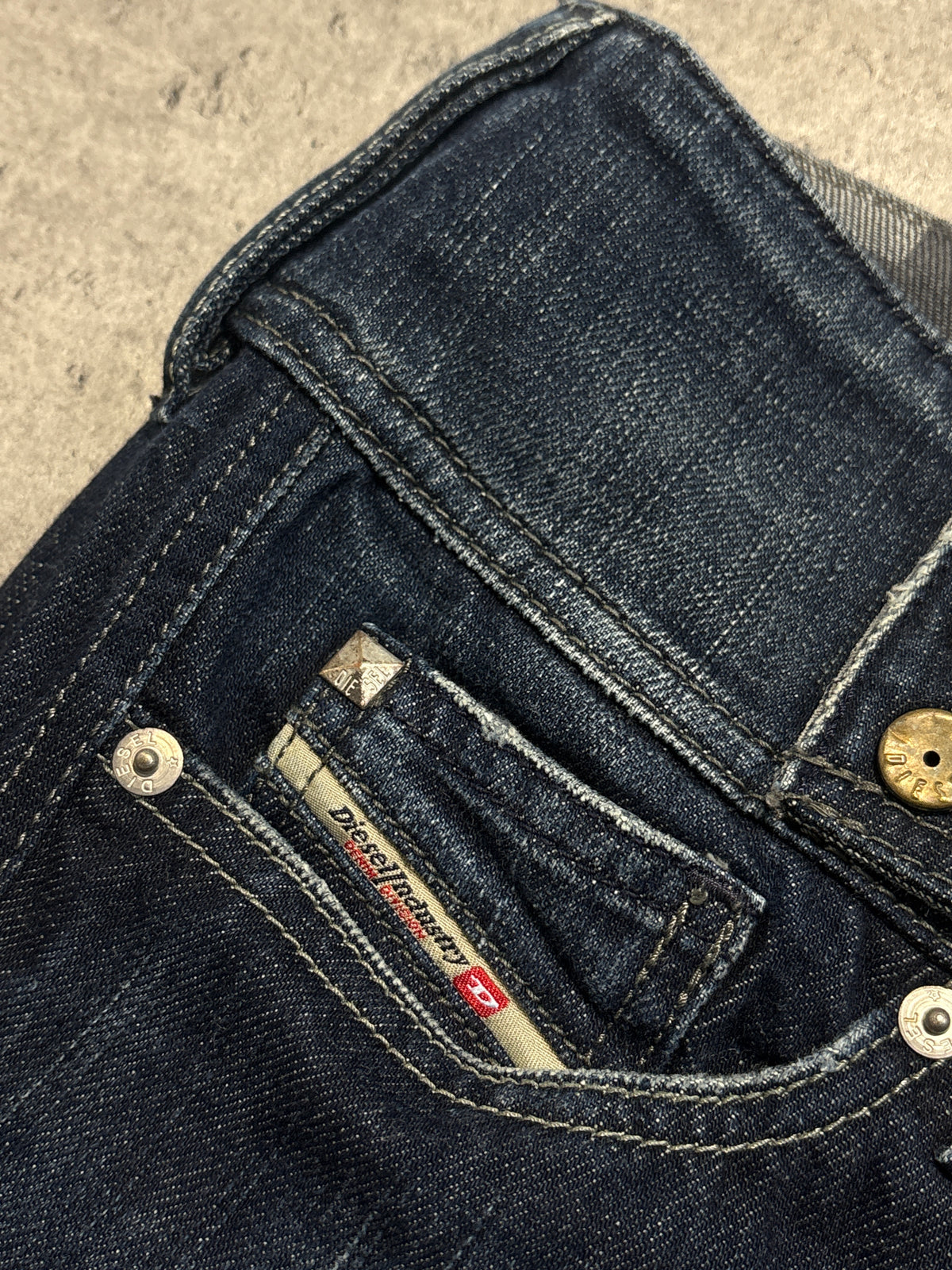 2000s *RARE* Diesel low rise jeans sexy Y2K