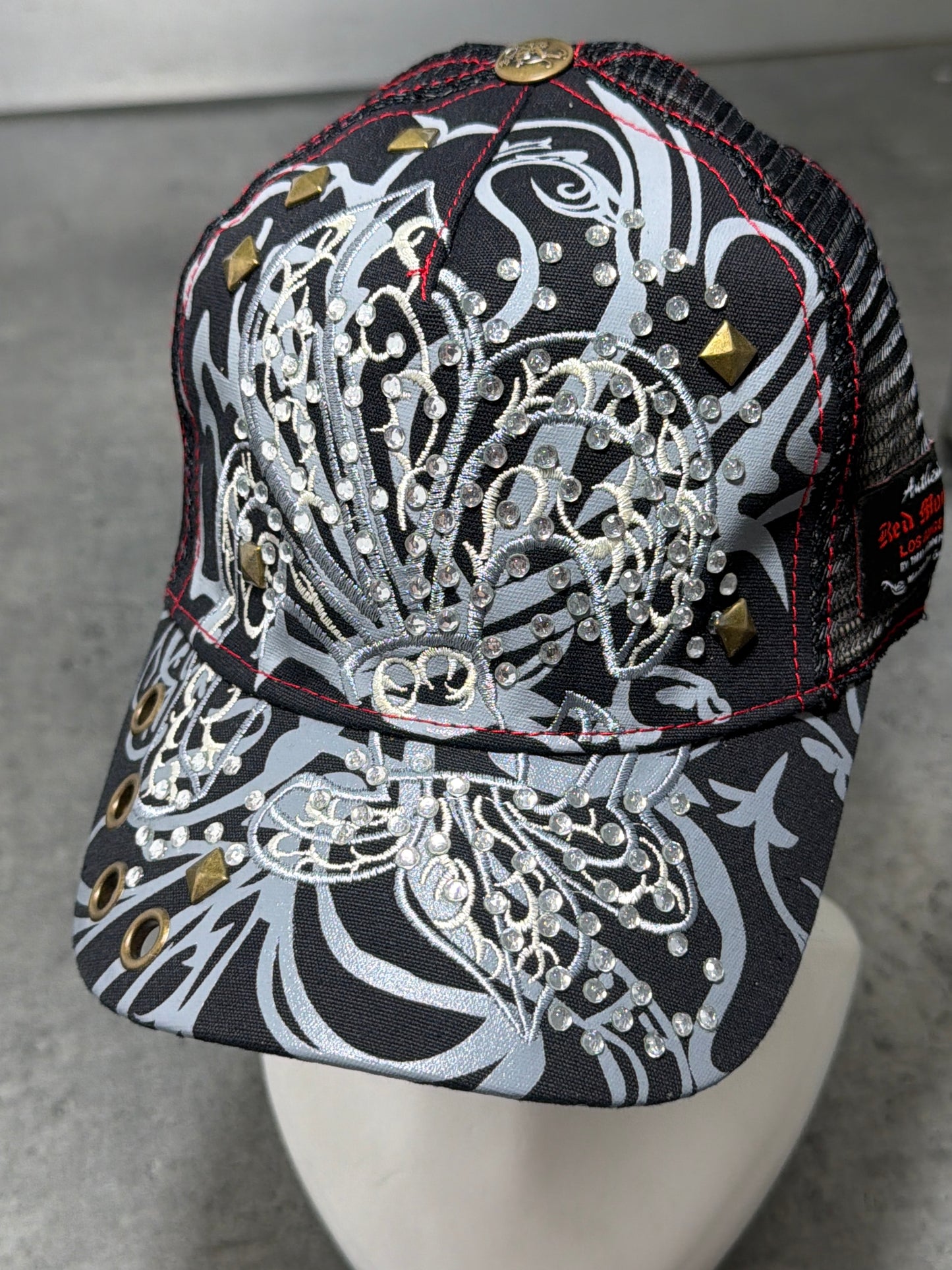 2000s Trucker Cap Red monkey black & silver