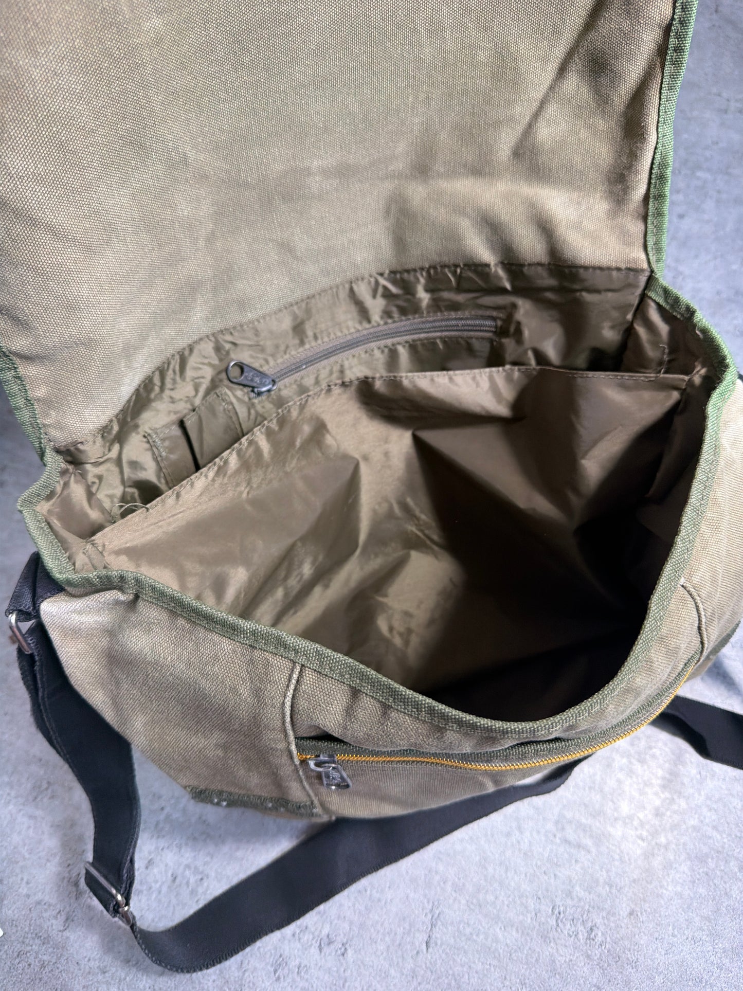 2000s Ed Hardy Khaki Washed Bag