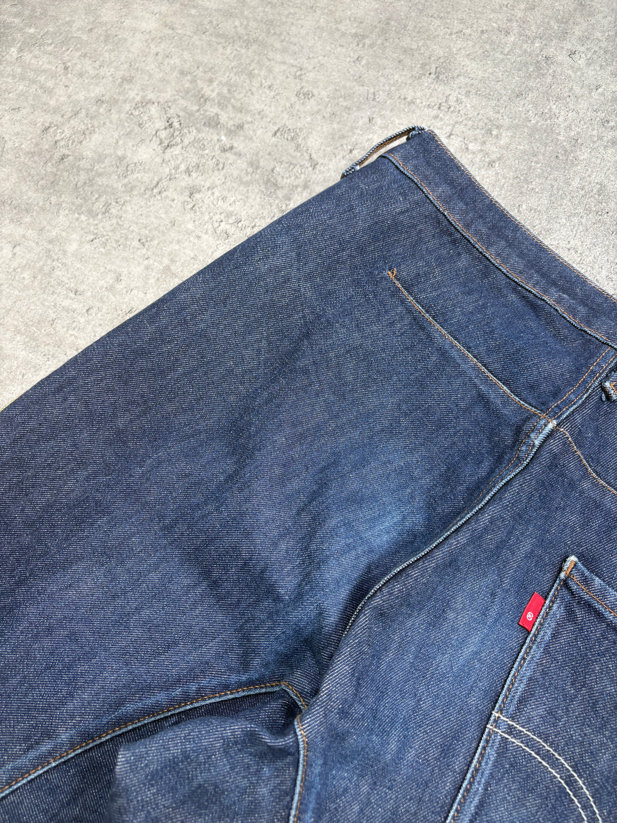 2000s *RARE* LEVI’S ENGINEERED Jeans