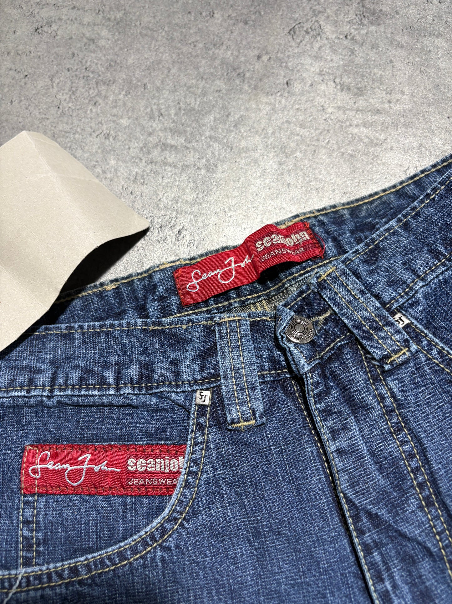 2000s Sean John distressed baggy Jeans
