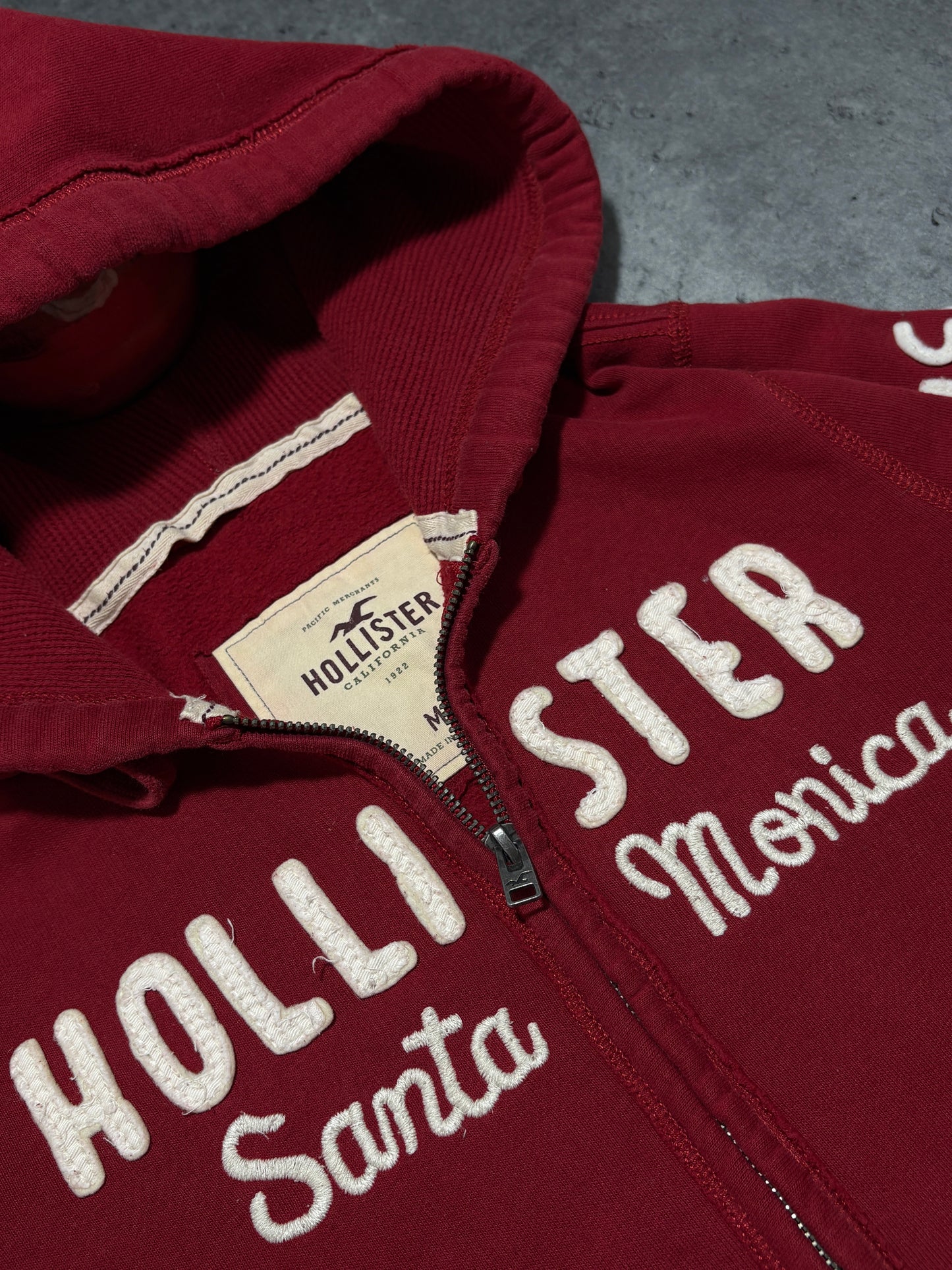 2000s Hollister zip up hoodie