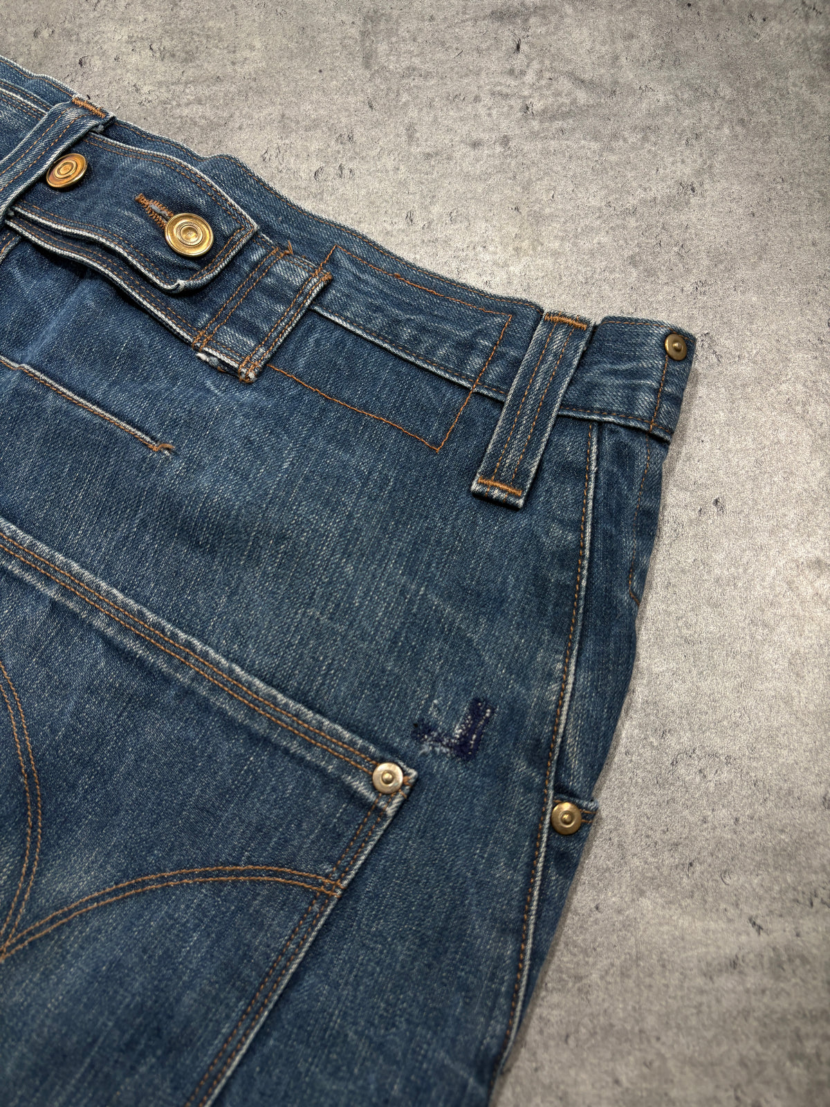 2000s *RARE* LEVI’S ENGINEERED Jeans
