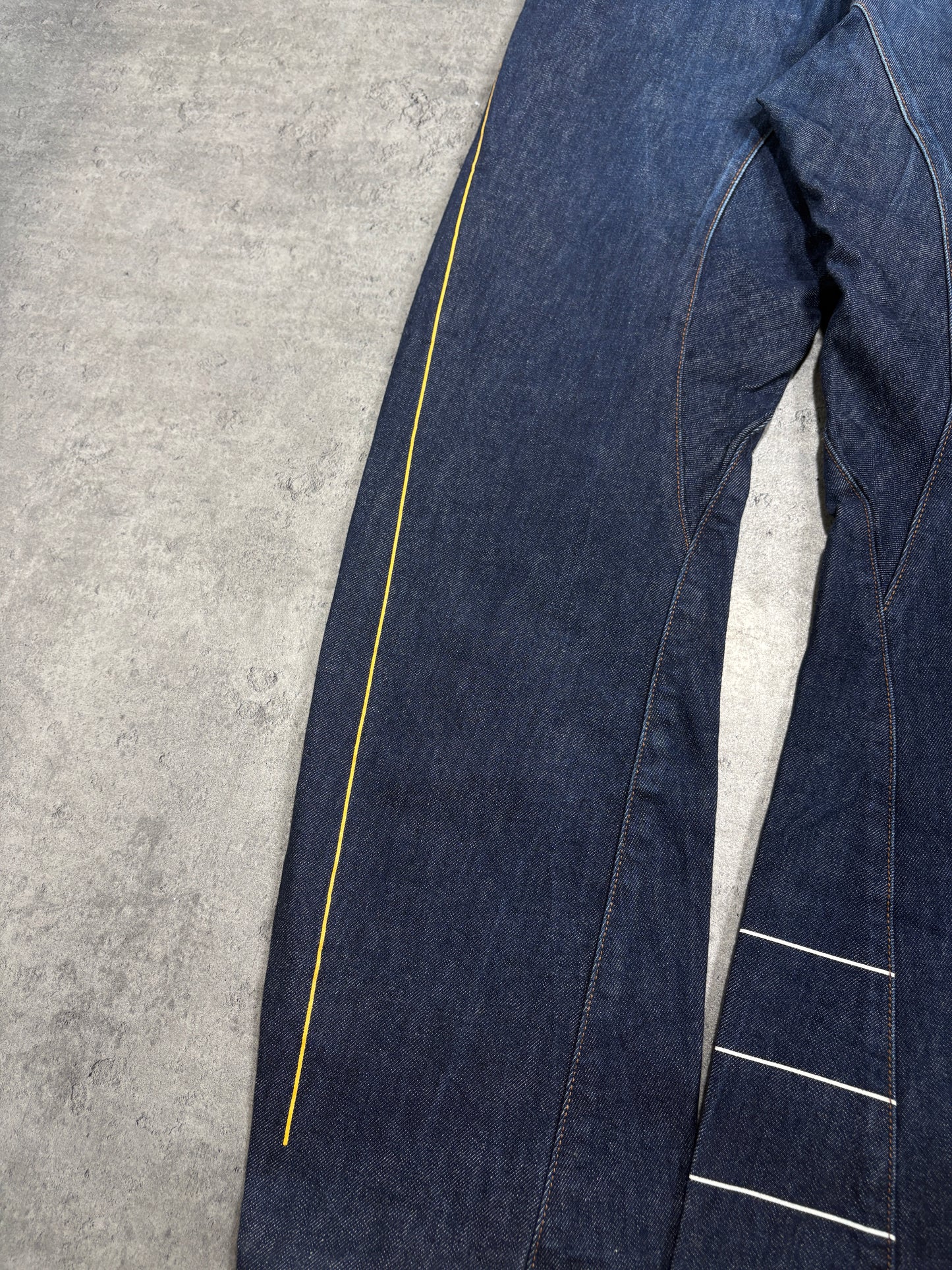 2000s *RARE* LEVI’S ENGINEERED Jeans