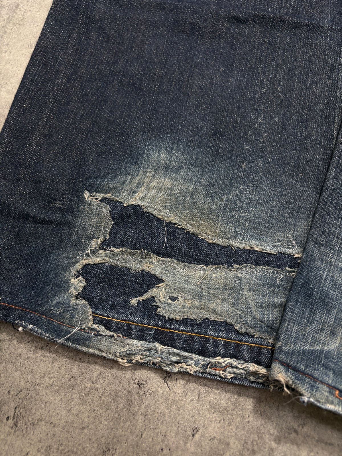 2000s *RARE* Ed Hardy Baggy Y2K Skull Jeans