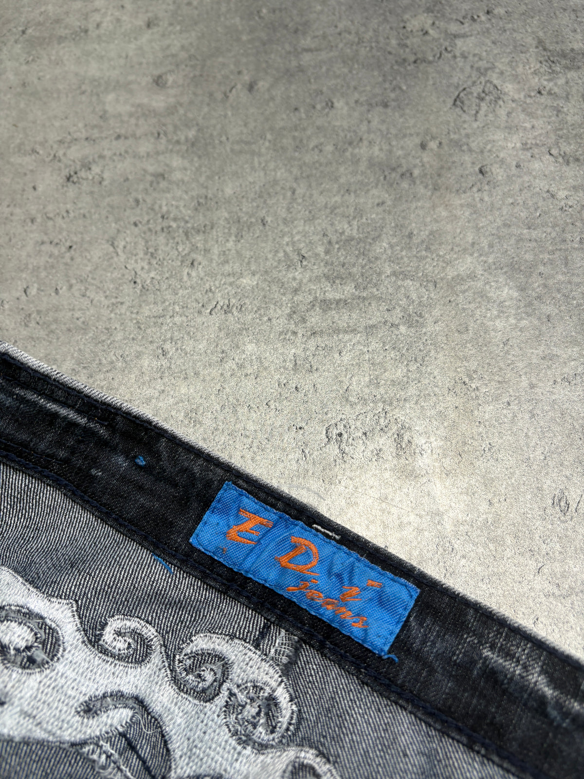 2000s Flare Tribal Y2K Washed Jeans