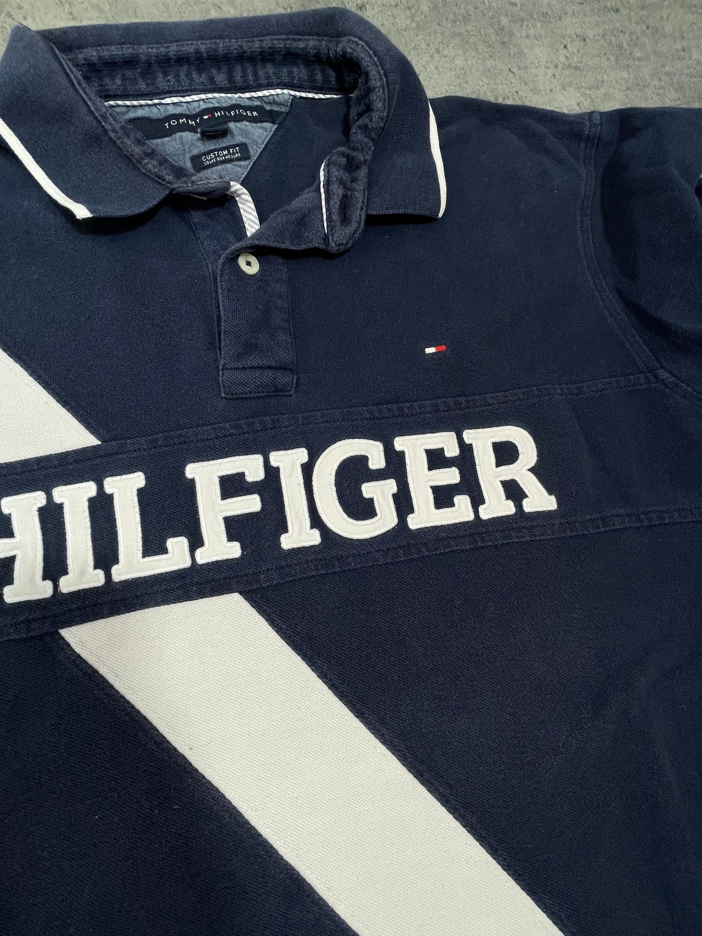 2000s Tommy Hilfiger polo tee navy