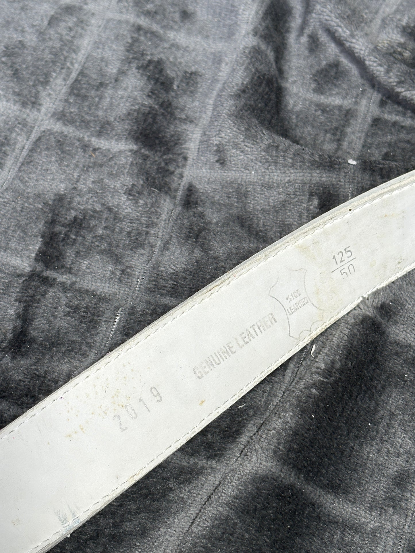2000s Playboy Belt white