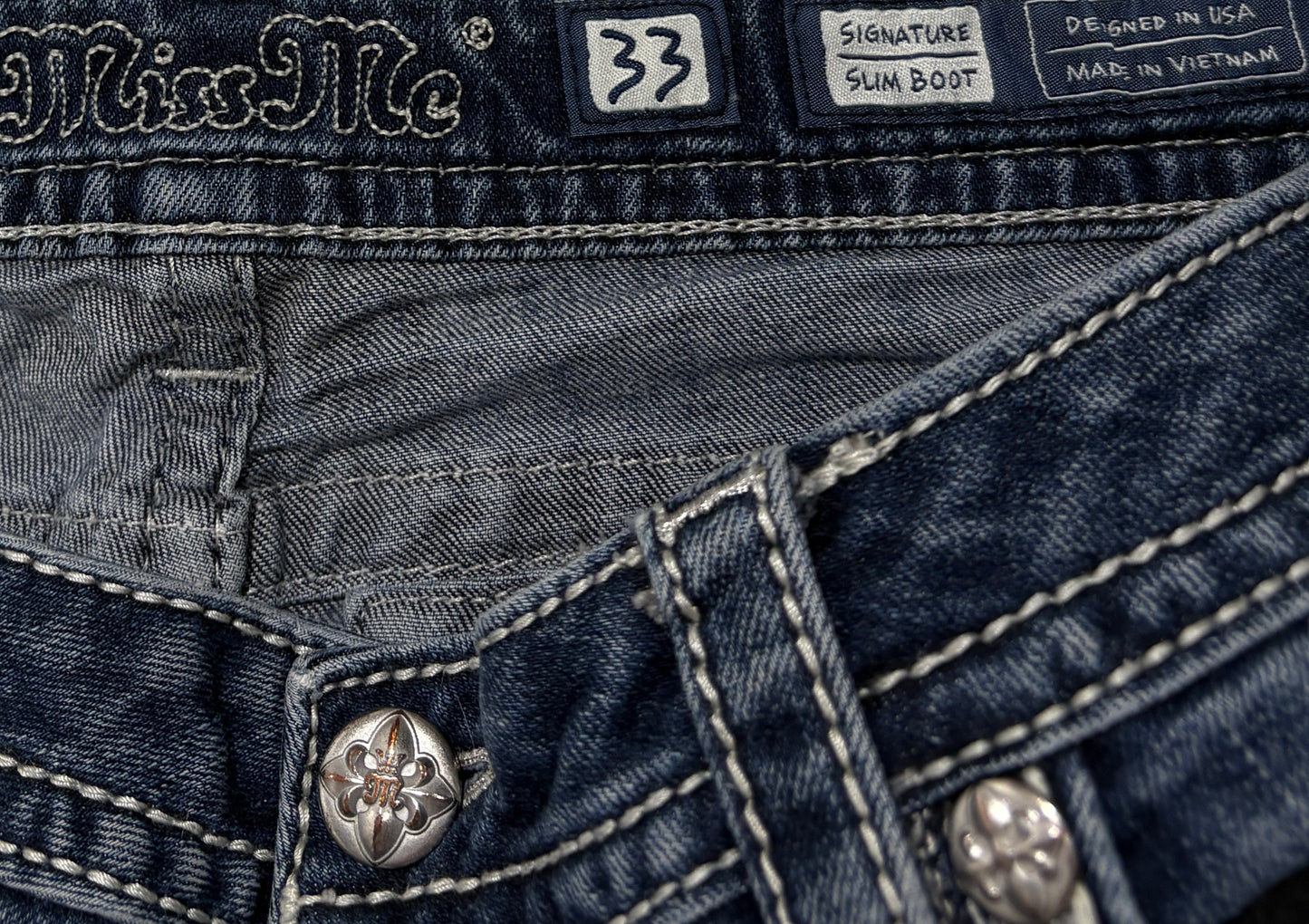 2000s Miss me jeans flared bootcut