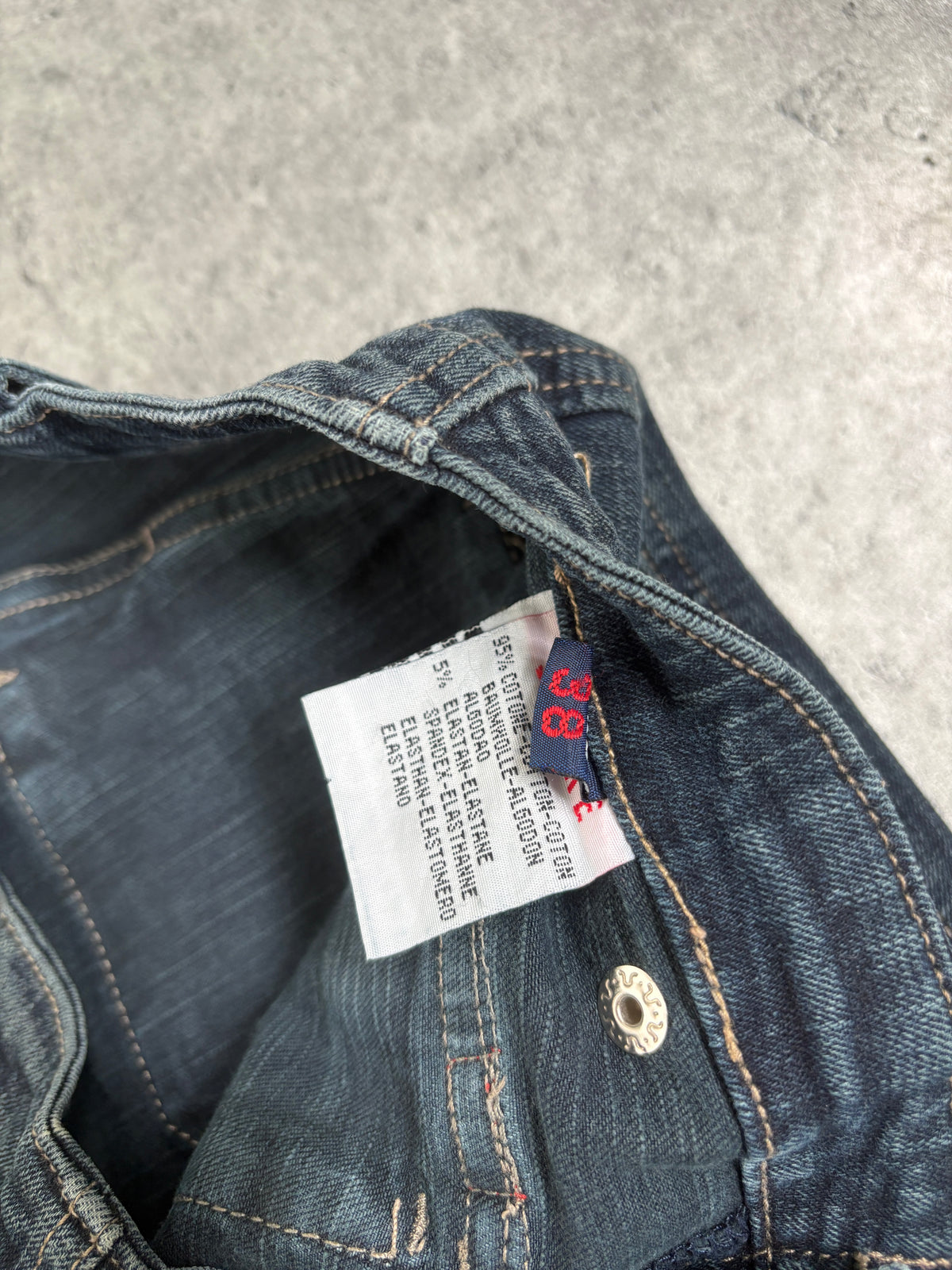 2000s Y2K Washed Flared Multipocket Jeans