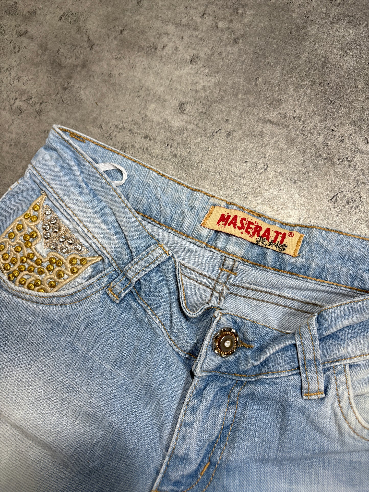 2000s Maserati women jorts