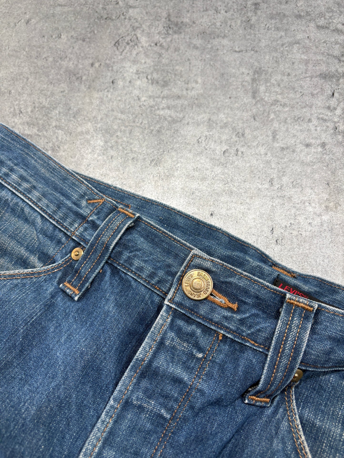 2000s *RARE* LEVI’S ENGINEERED Jeans