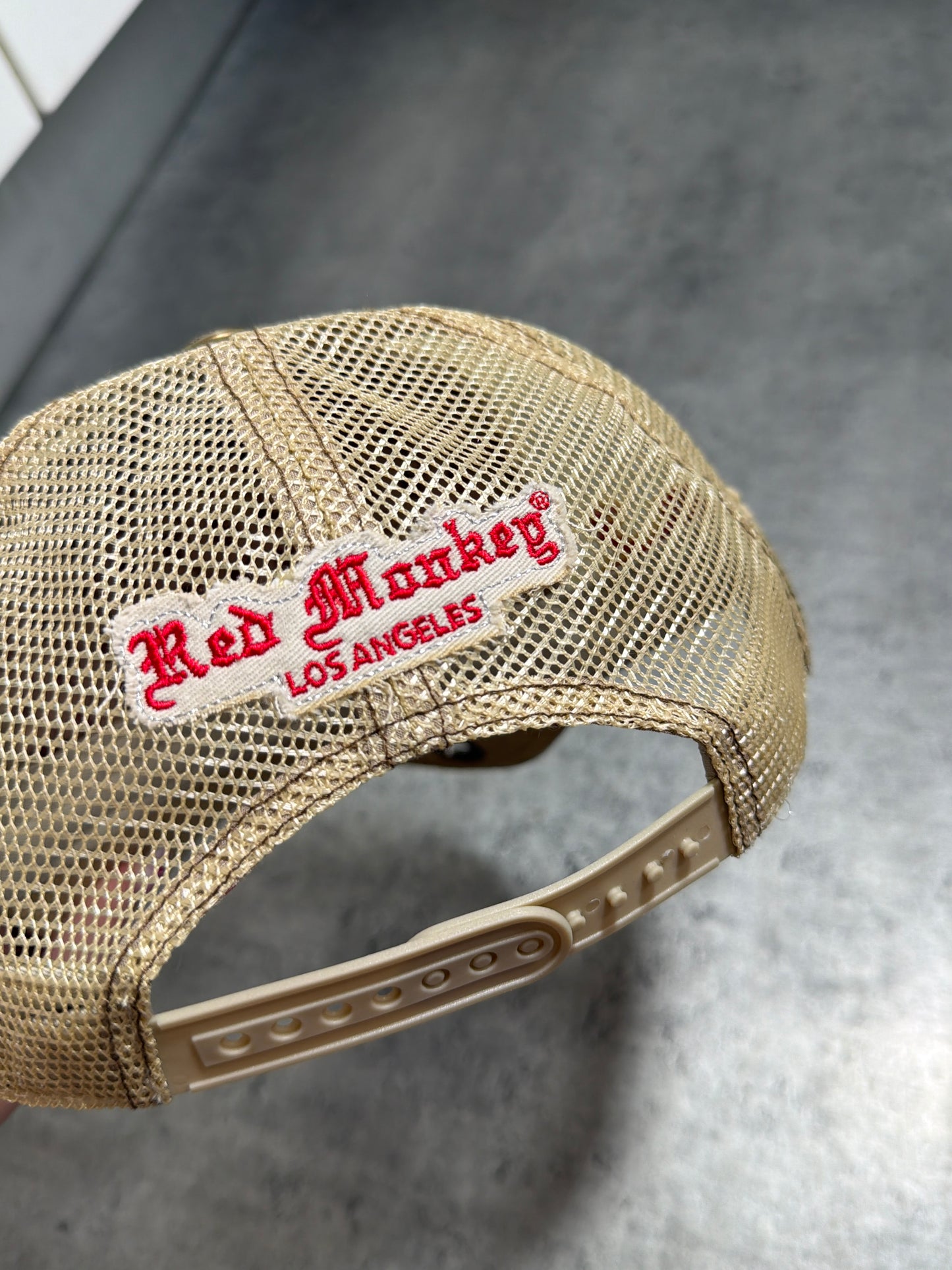 2000s Trucker Cap Red monkey