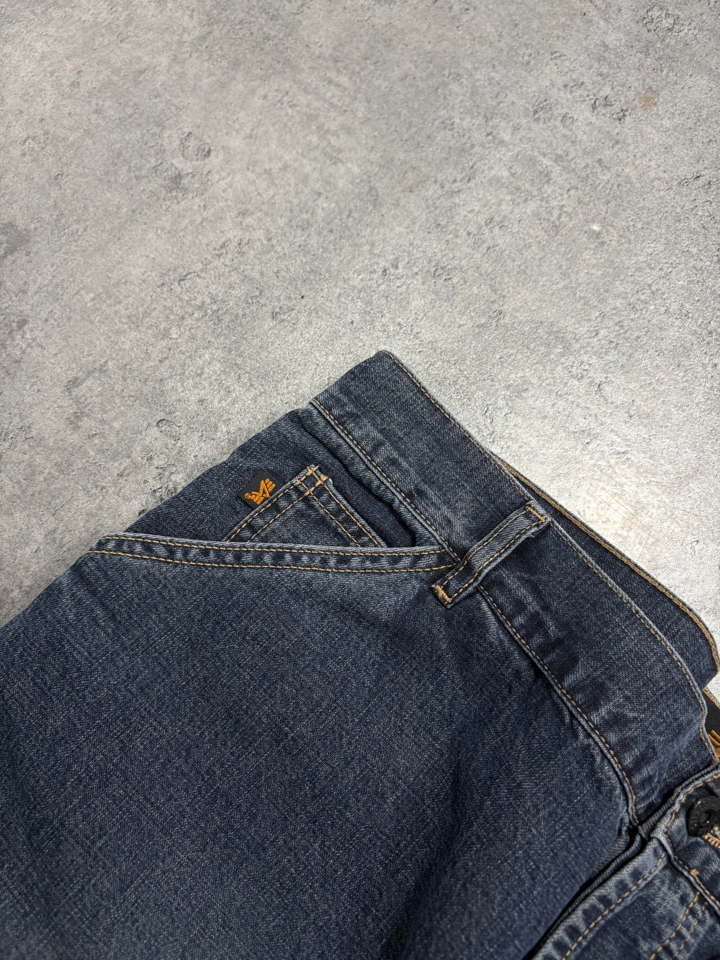 2000s *RARE* Alpha Inudstires baggy jeans