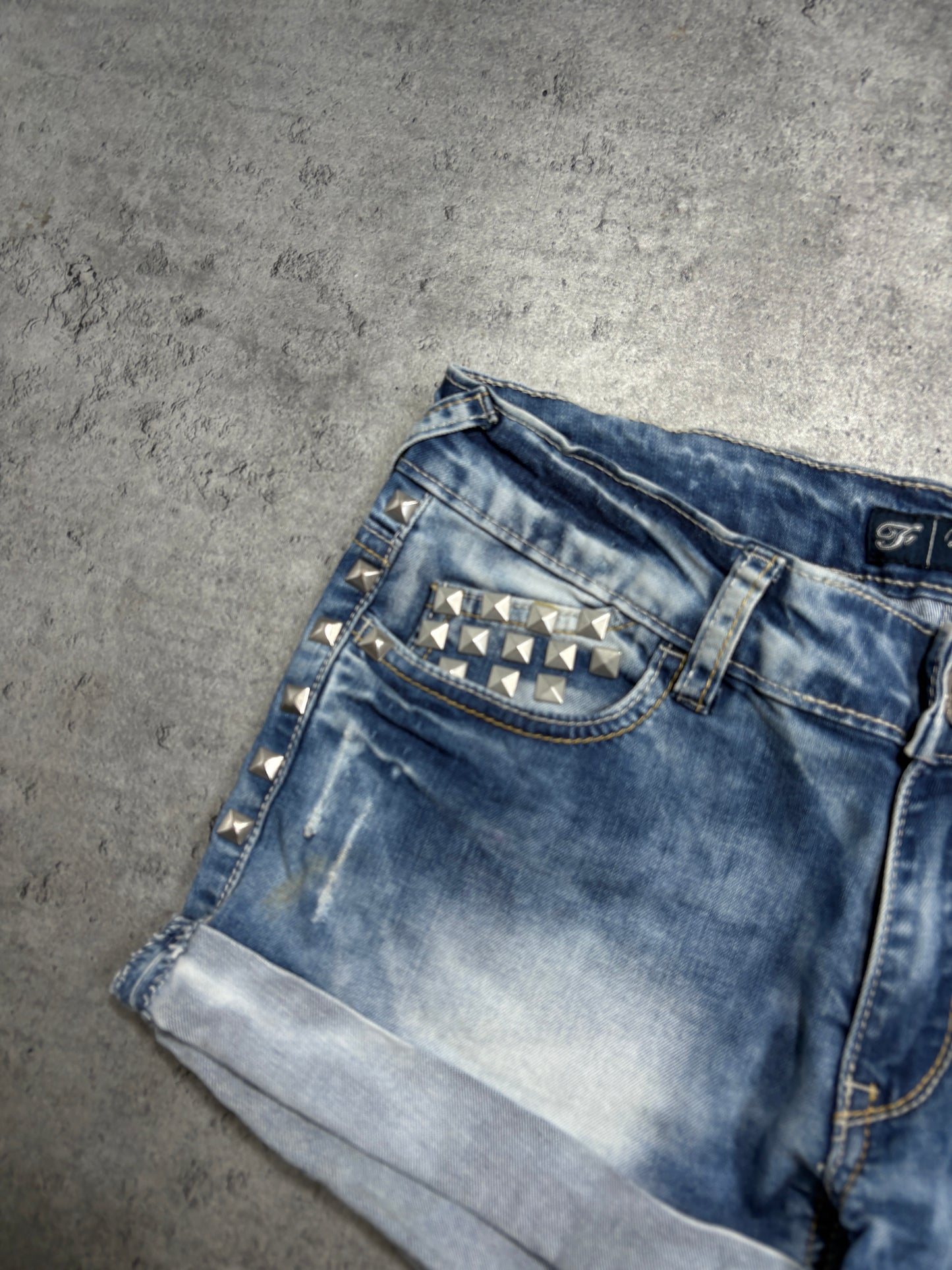 2000s Swag denim shorts