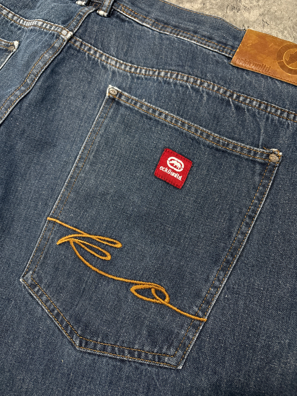 2000s Ecko Unltd. MEGA BAGGY Jeans