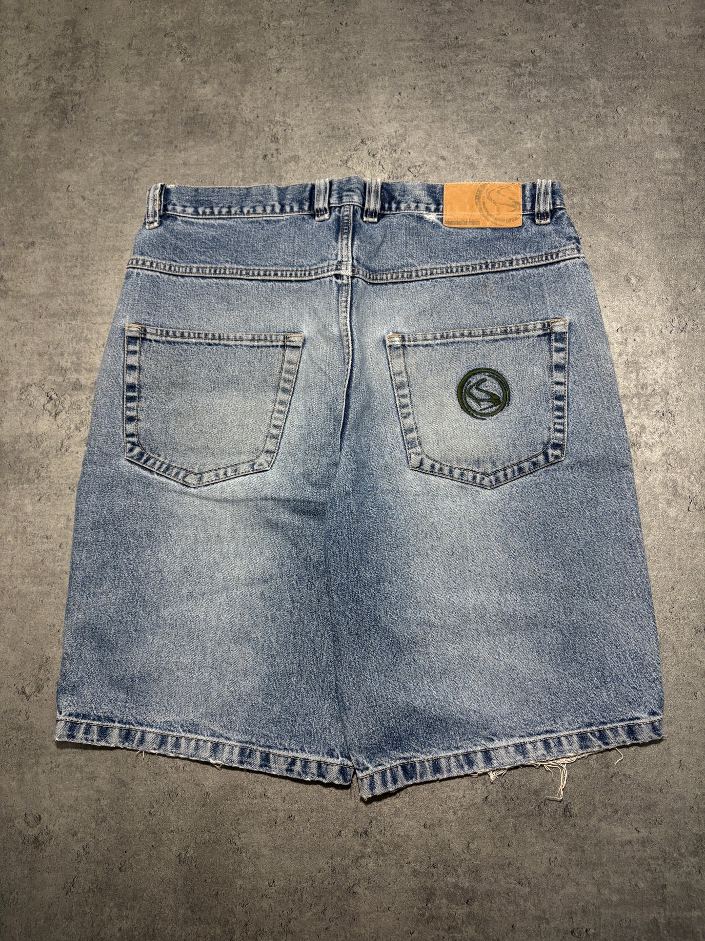 2000s brotherhood skateboarding Jorts