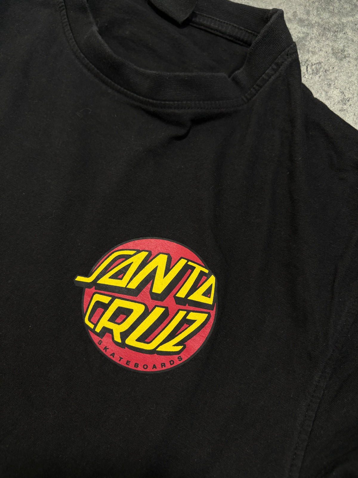 2000s Santa Cruz Fuck Em Skate T-shirt