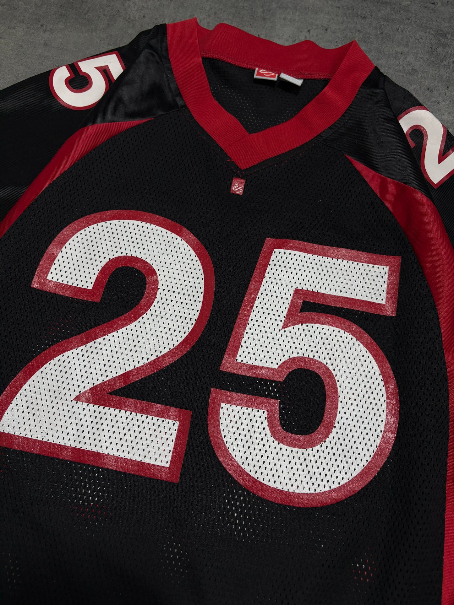 2000s éS Skateboarding Jersey T-shirt