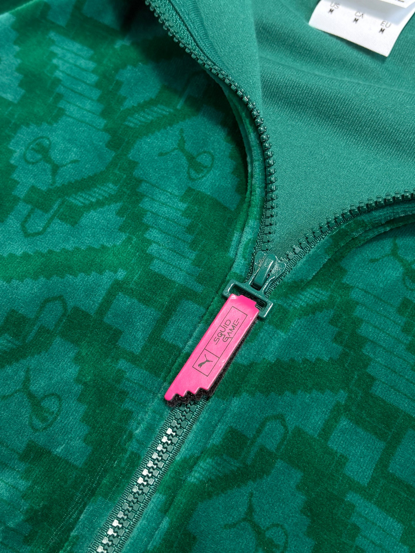*RARE* Puma X Squid Game Zip