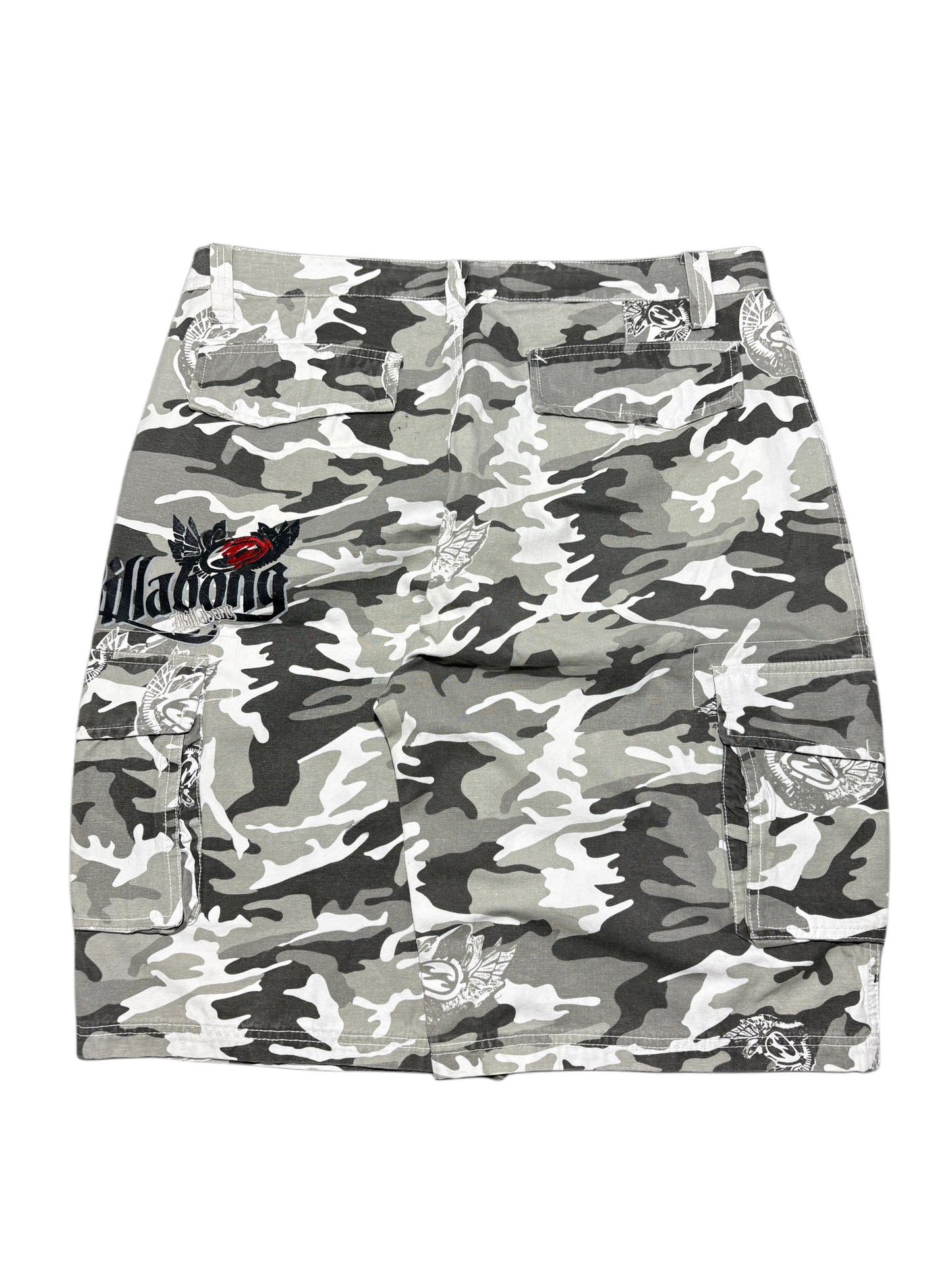 2000s Billabong cargo camo shorts