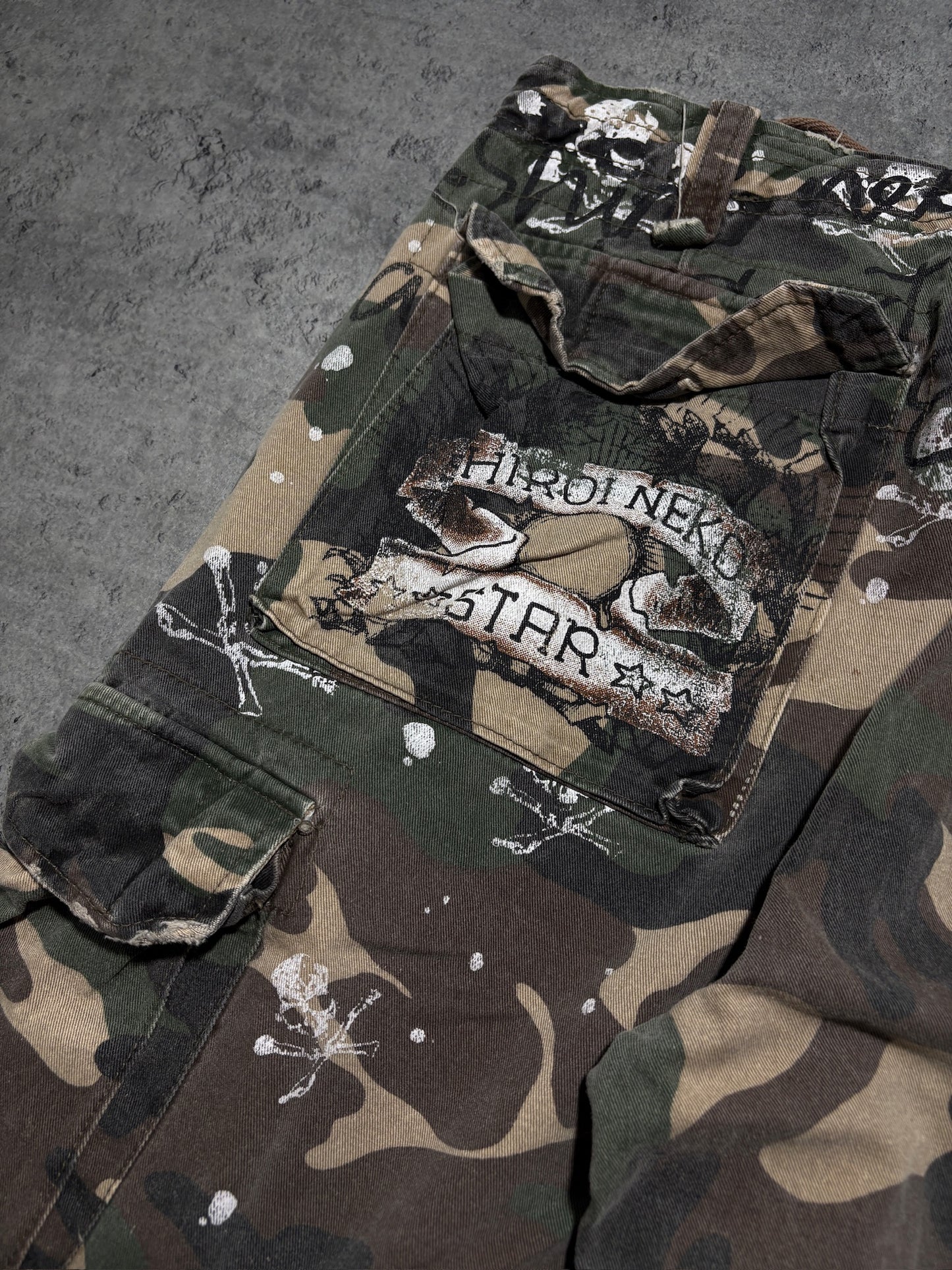 2000s Camo Cargo Jeans Jorts
