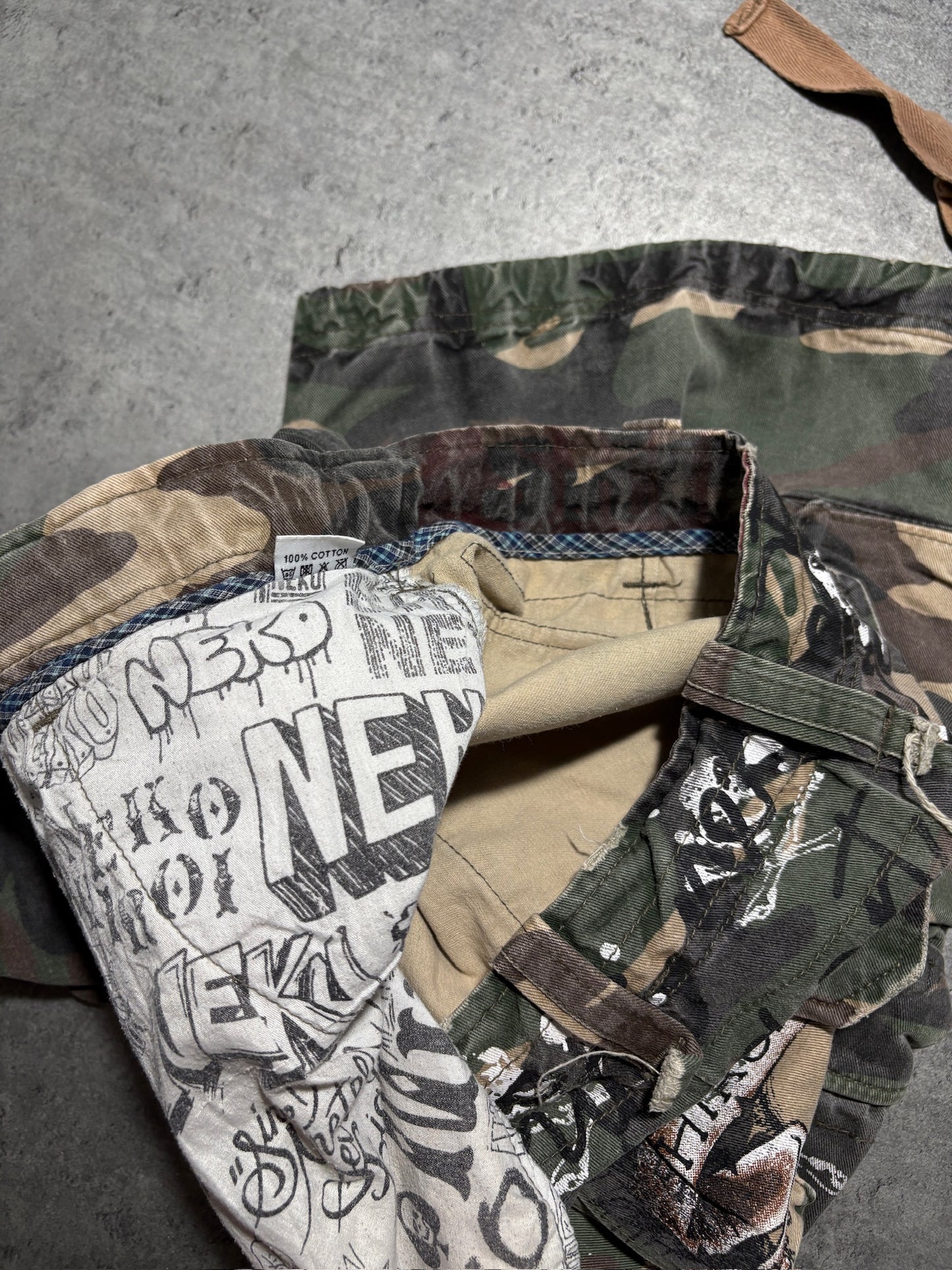 2000s Camo Cargo Jeans Jorts